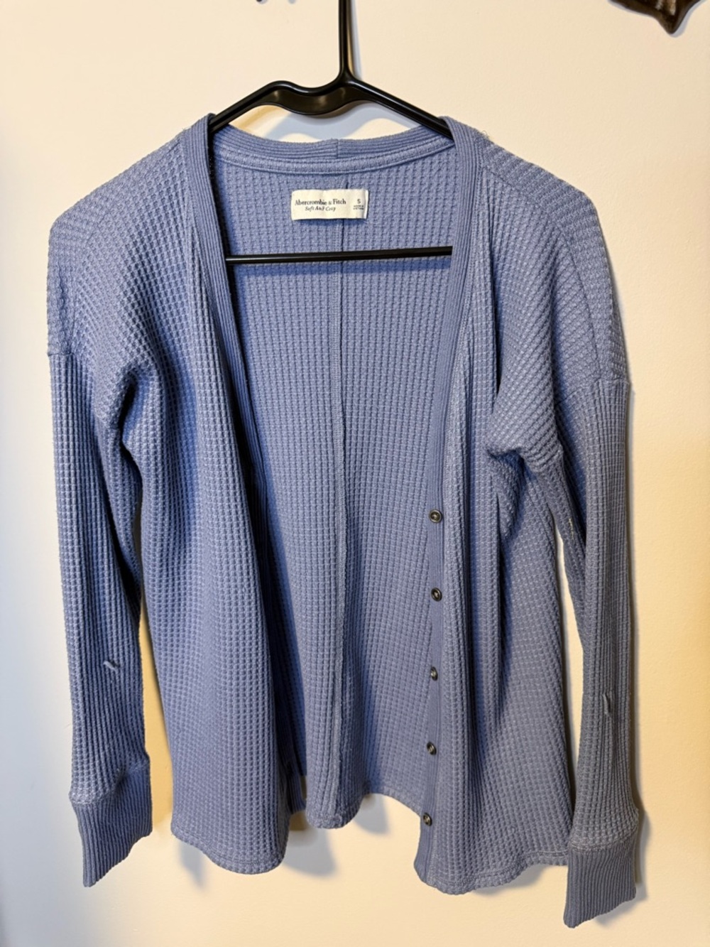 Abercrombie & Fitch Light Blue Waffle-Knit Button Cardigan - Picture 2 of 4
